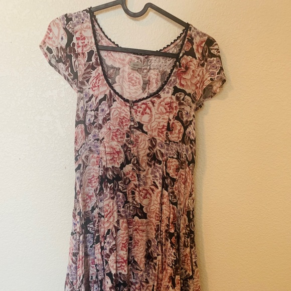 Urban Outfitters Pink Floral Dress - Picture 1 of 3